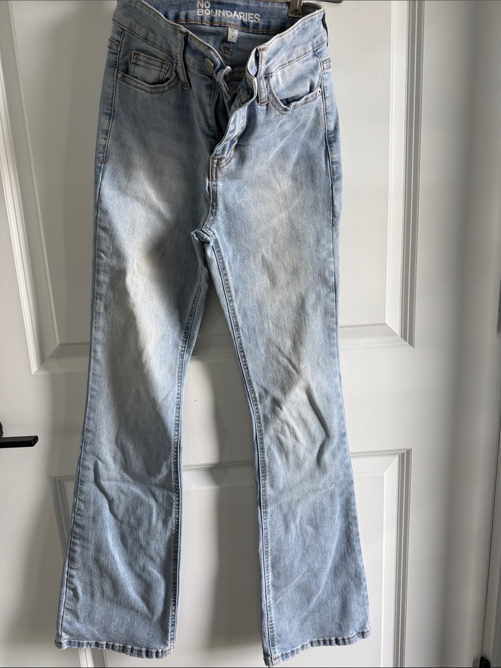 No Boundaries Light Blue Bootcut Women’s  Jeans - 0